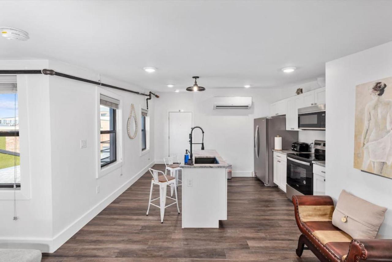 Apartamento Brand New On The Streetcar Line *